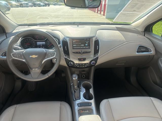 Used 2017 Chevrolet Cruze Premier w/ Enhanced Convenience Package FWD image 10