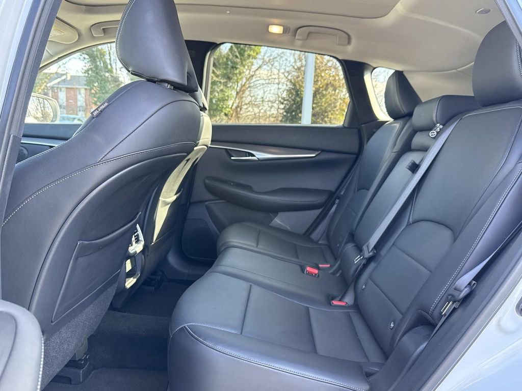 Certified 2023 INFINITI QX50 Luxe image 18