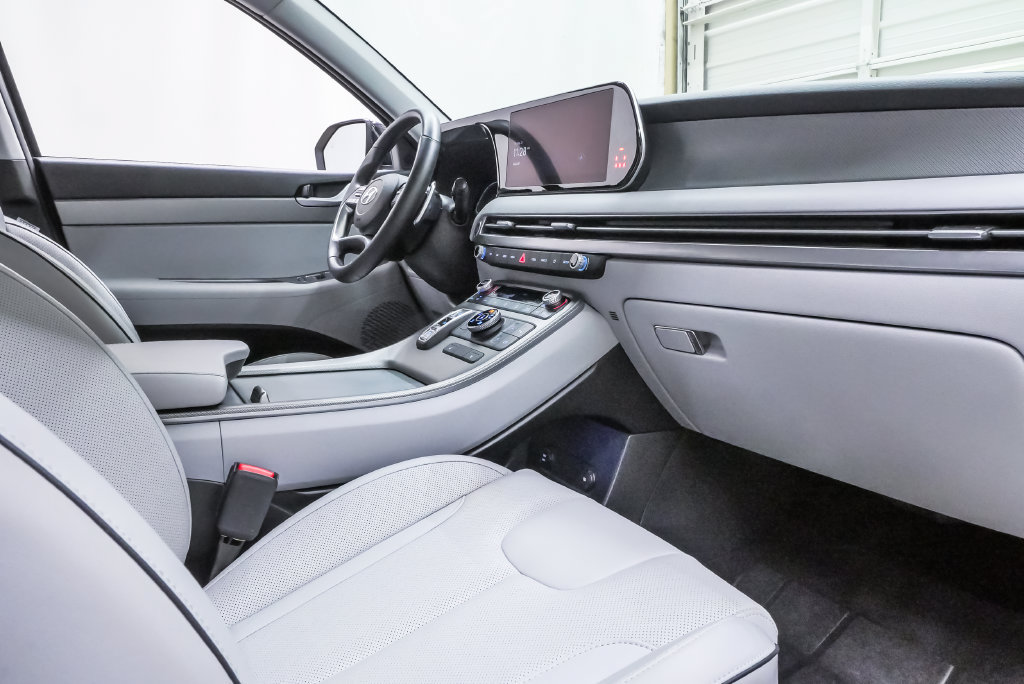 Certified 2025 Hyundai Palisade SEL AWD/4WD image 13