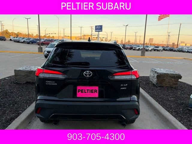 Used 2022 Toyota Corolla Cross XLE image 13