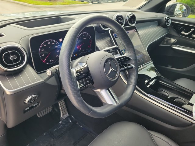 Used 2024 Mercedes-Benz GLC 300 4MATIC image 19