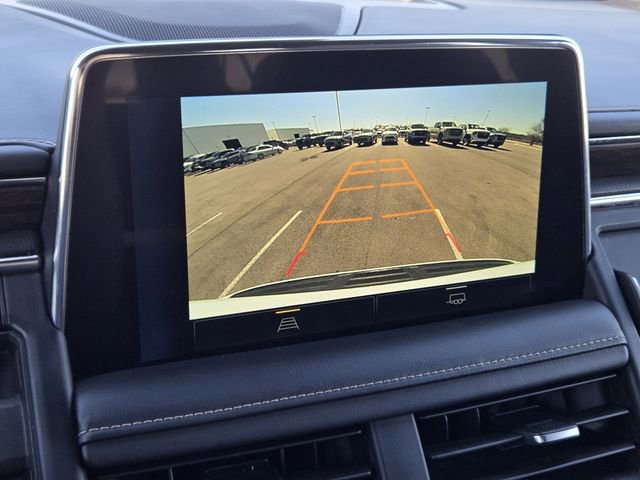 Used 2023 Chevrolet Suburban Premier AWD/4WD image 19