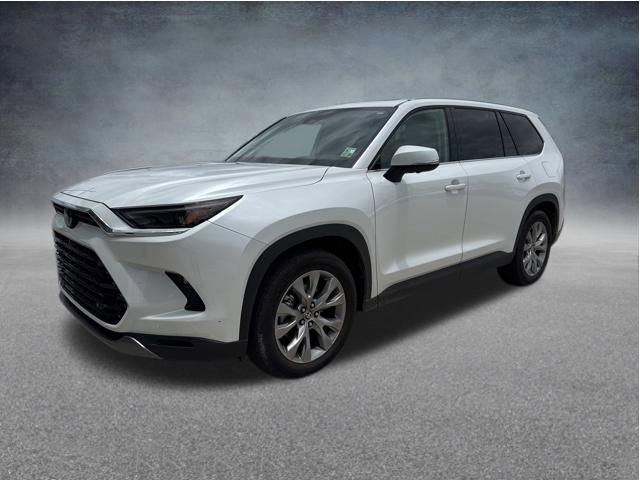 Used 2025 Toyota Grand Highlander AWD Hybrid image 3