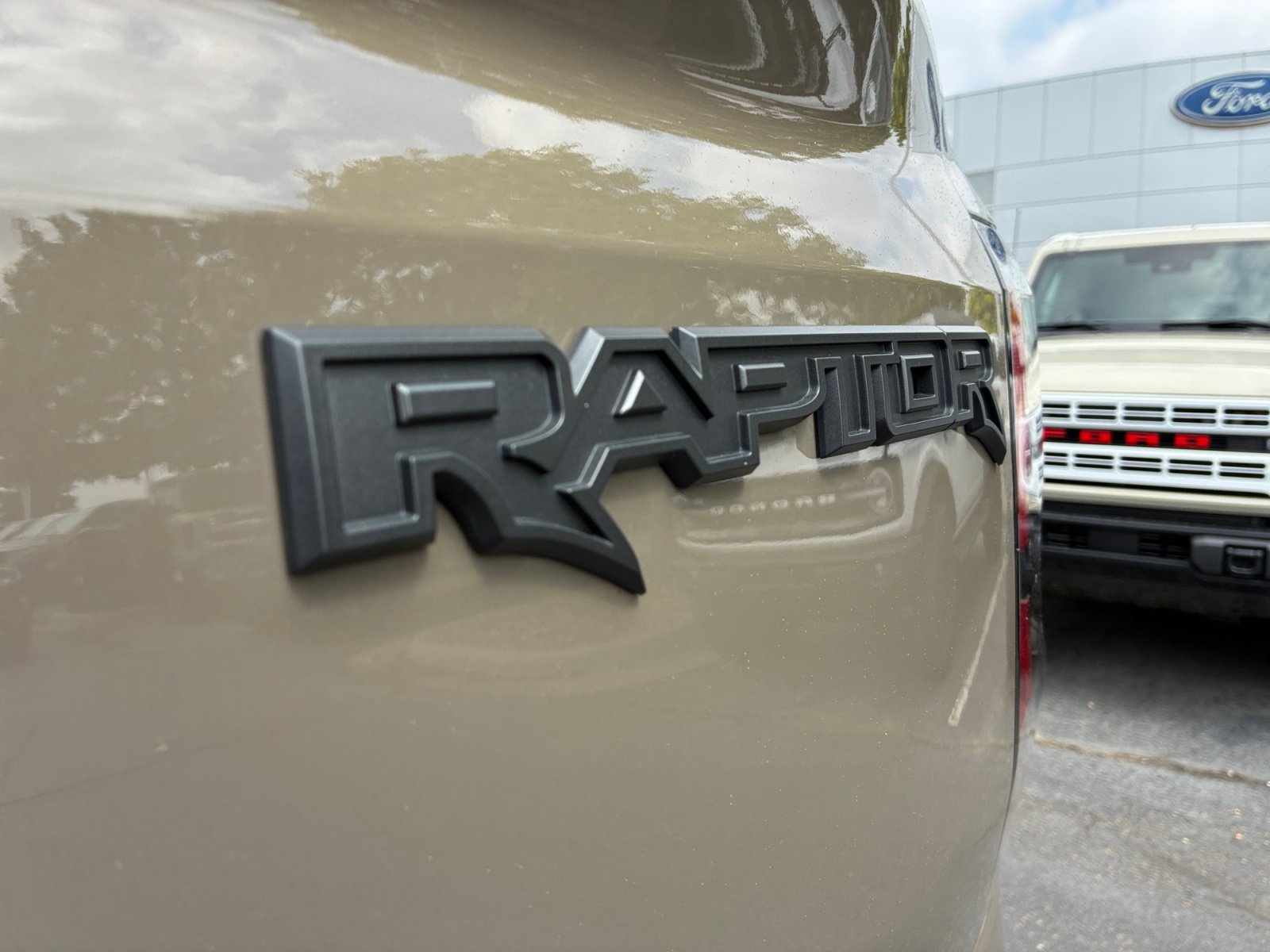 Certified 2025 Ford Ranger Raptor AWD/4WD image 23