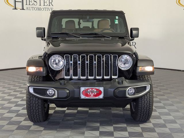 Certified 2023 Jeep Gladiator Overland w/ Popular Equipment Package AWD/4WD image 3