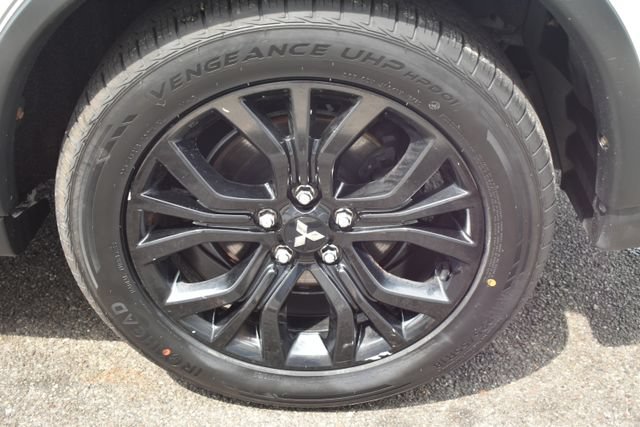 Used 2018 Mitsubishi Outlander LE AWD/4WD image 49