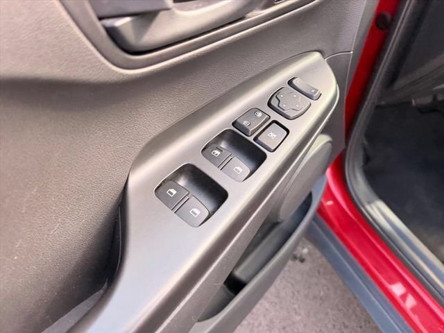 Used 2021 Hyundai Kona SE AWD/4WD image 12