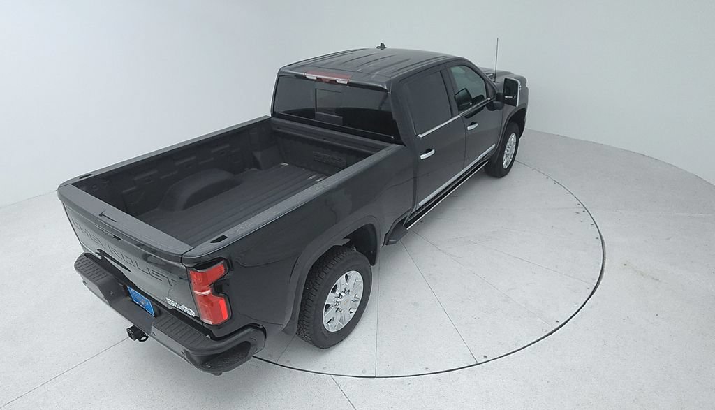 Used 2024 Chevrolet Silverado 2500 High Country w/ Technology Package AWD/4WD image 12