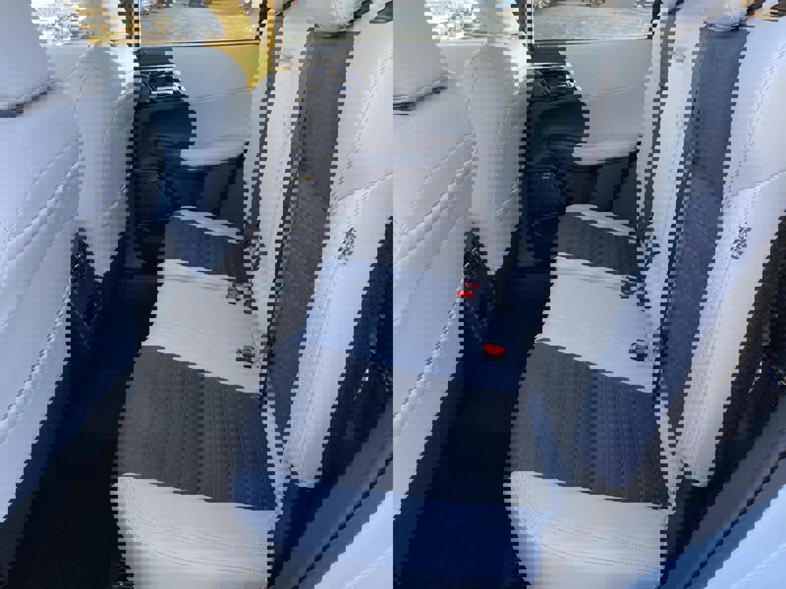 New 2026 Mitsubishi Outlander SE image 6