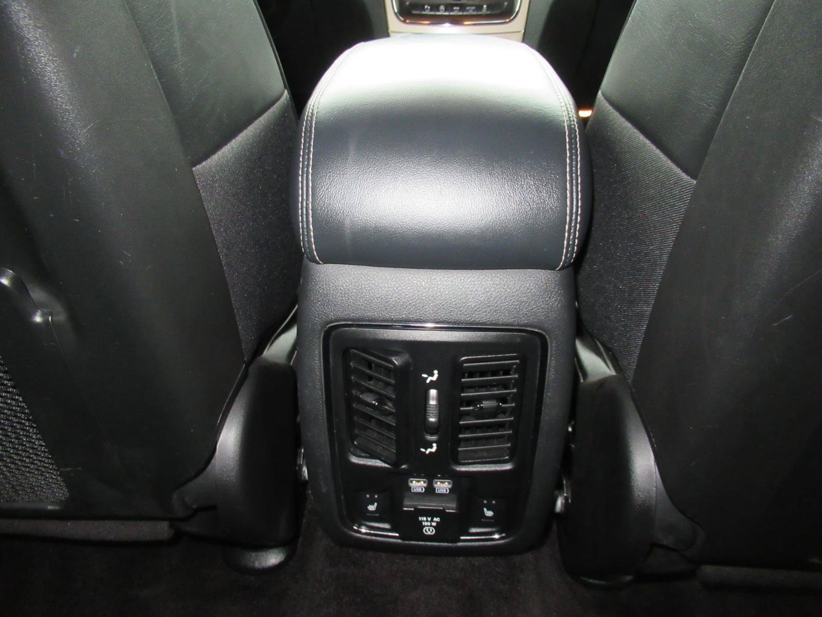Used 2017 Jeep Grand Cherokee Overland AWD/4WD image 36