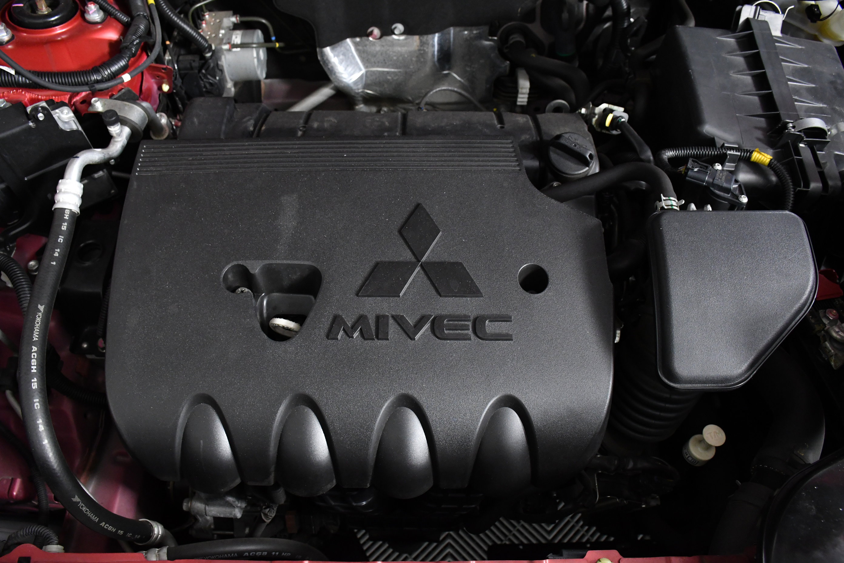 Used 2019 Mitsubishi Outlander LE image 38