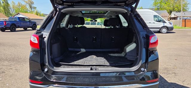 Used 2018 Chevrolet Equinox LT w/ Sun & Infotainment Package AWD/4WD image 13