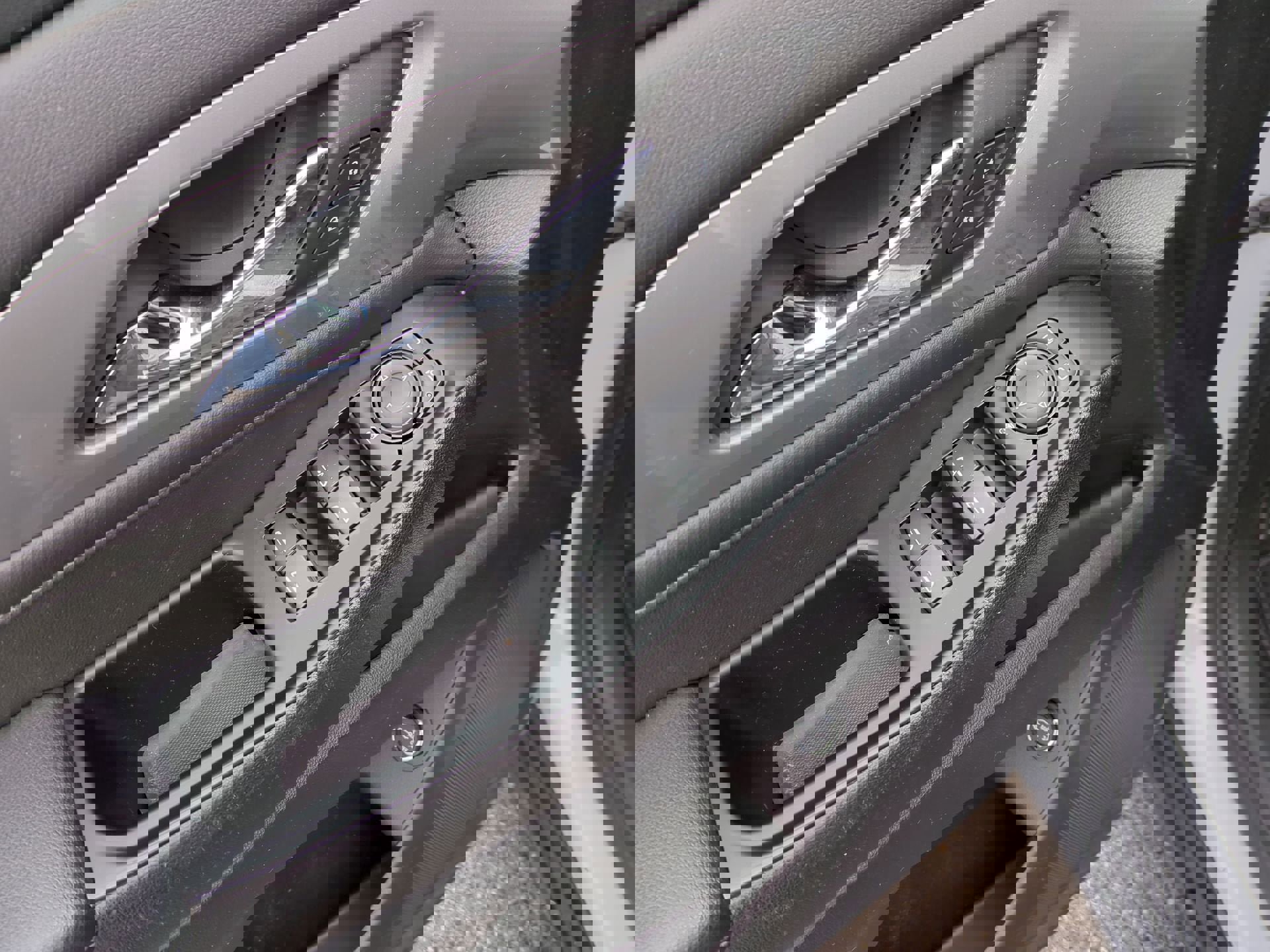 Certified 2023 Chevrolet Traverse LT image 22