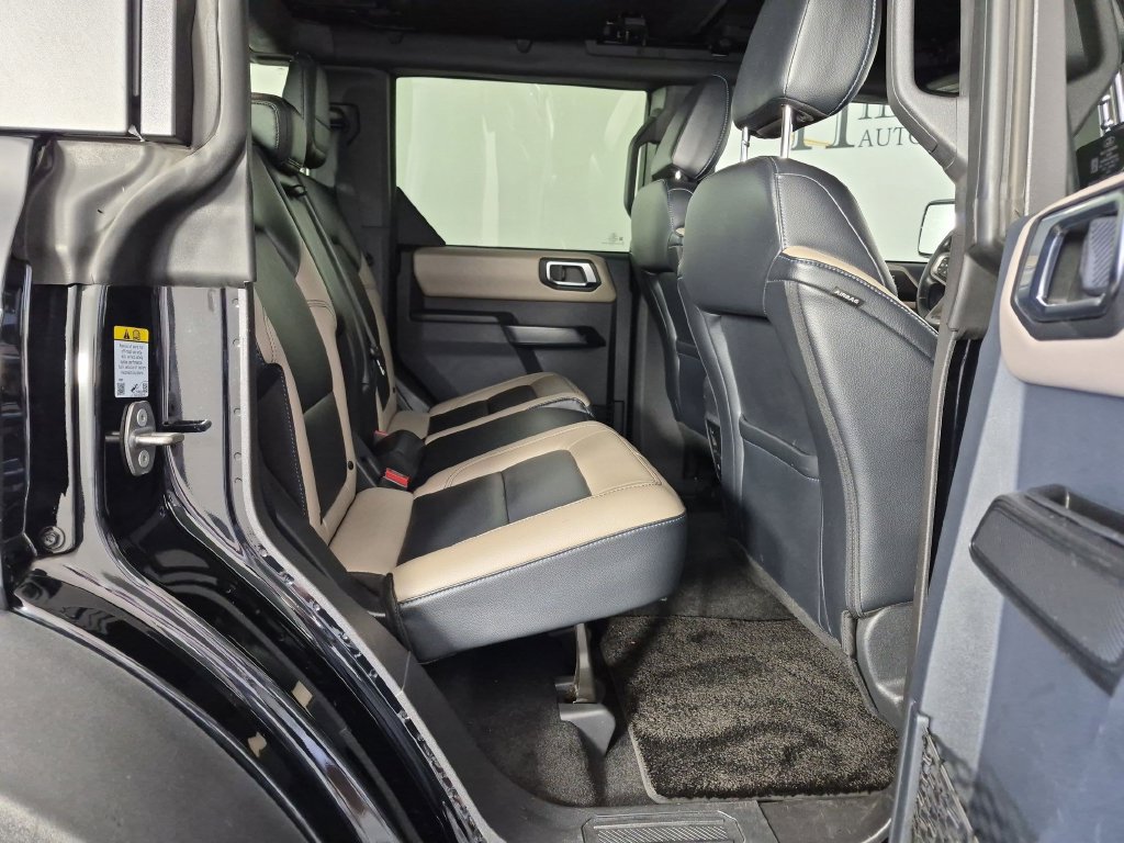 Used 2024 Ford Bronco Wildtrak AWD/4WD image 33