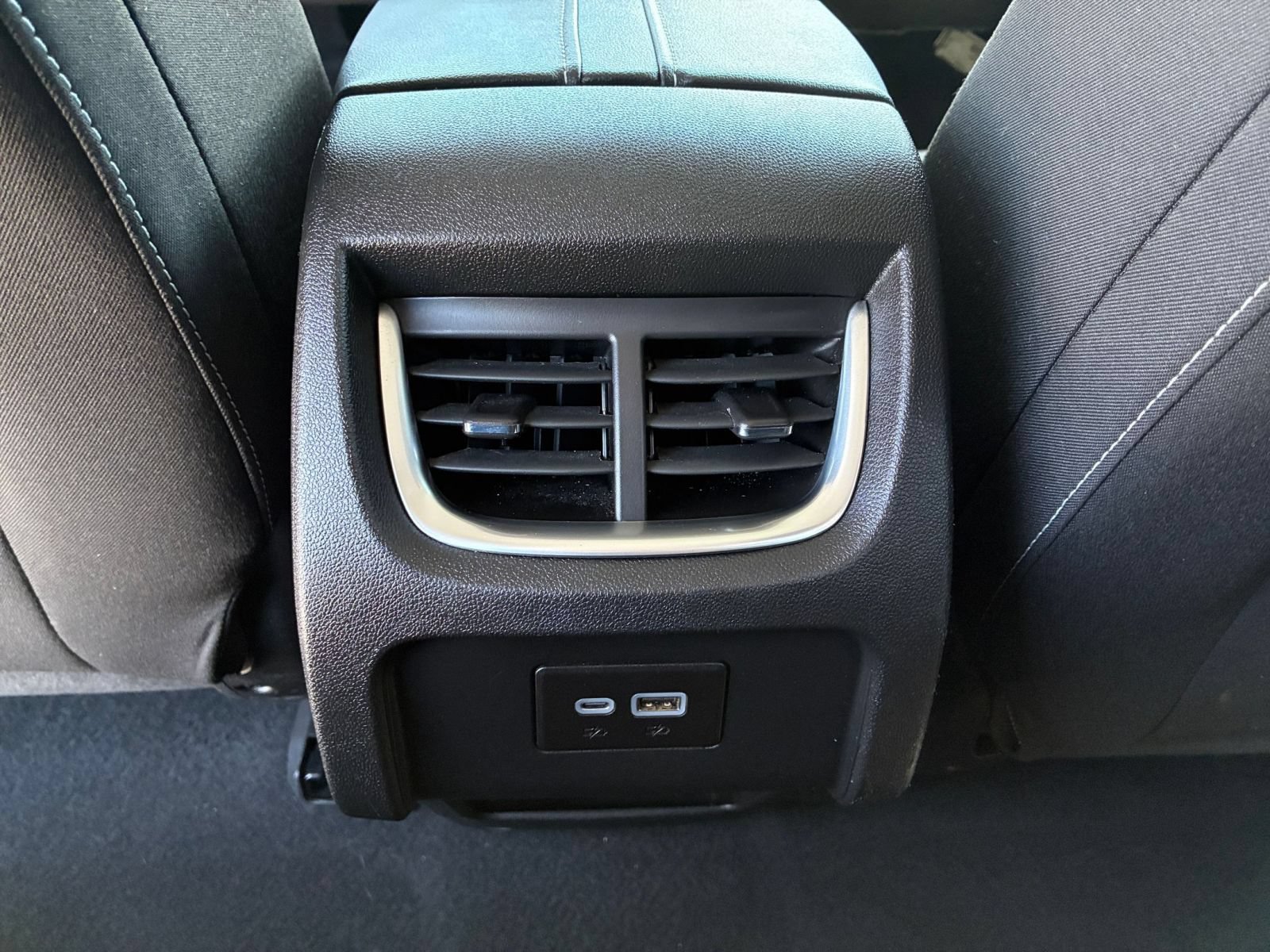 Used 2026 Chevrolet Blazer LT FWD image 23