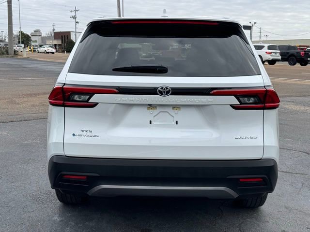 Used 2024 Toyota Grand Highlander Limited image 4