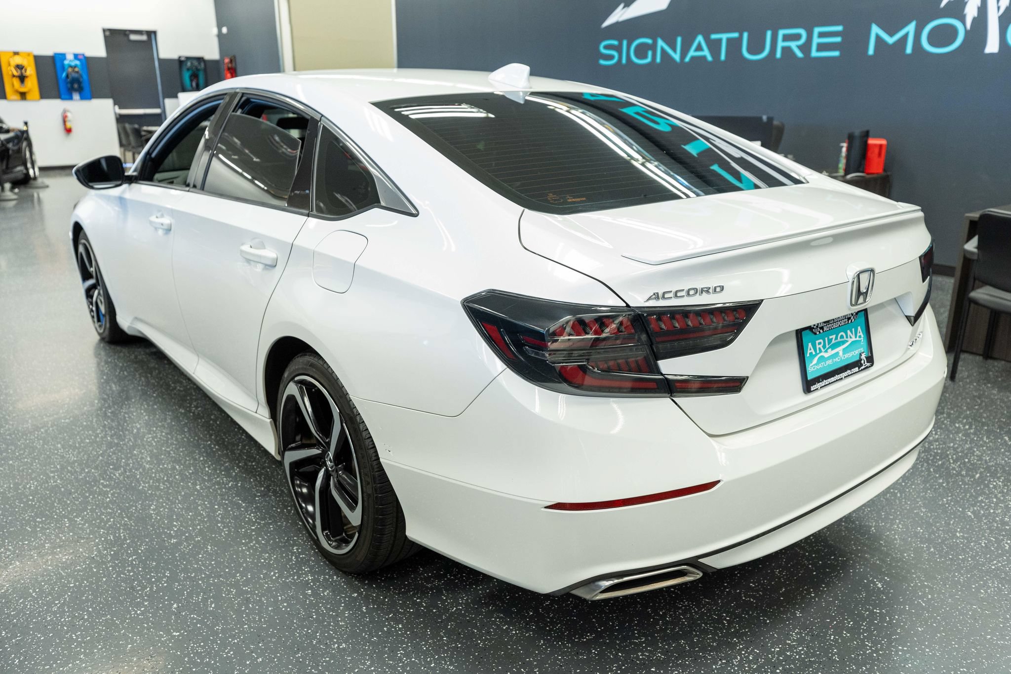 Used 2018 Honda Accord Sport image 8