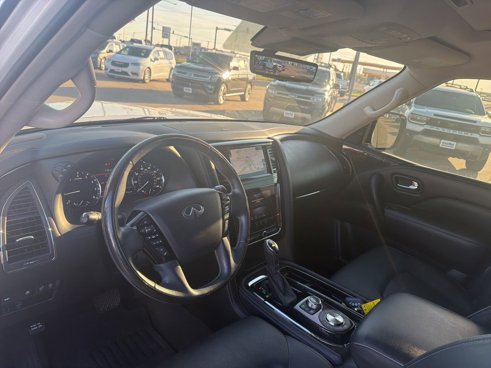 Used 2021 INFINITI QX80 Luxe w/ Cargo Package RWD image 10