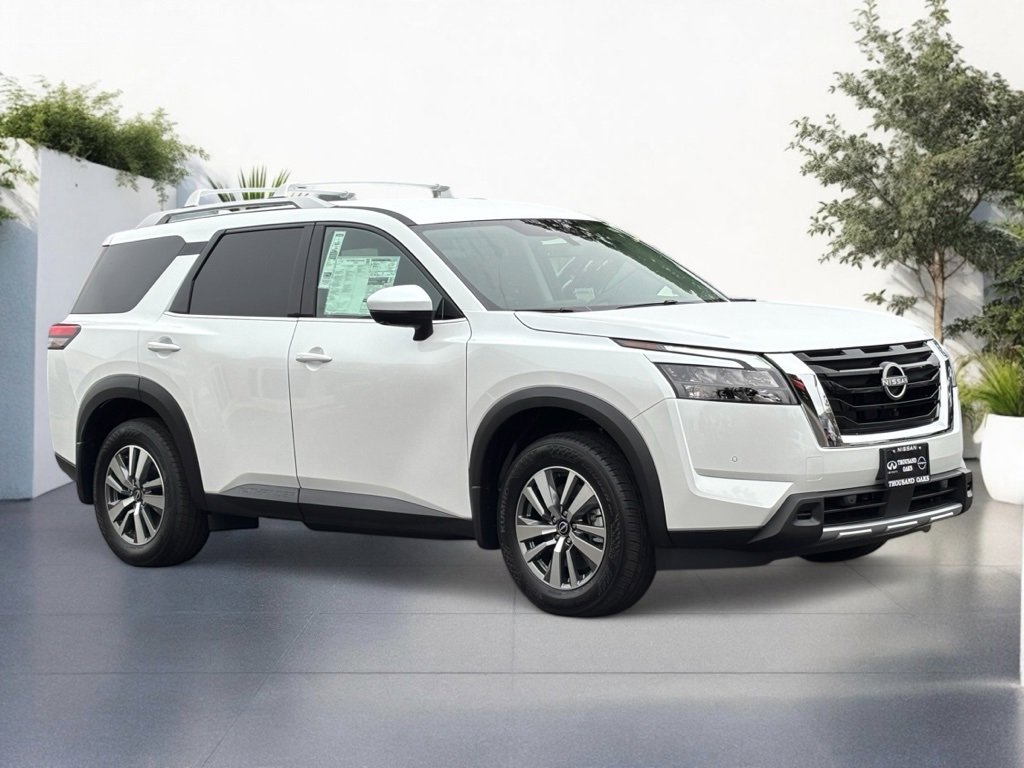 New 2025 Nissan Pathfinder SL
