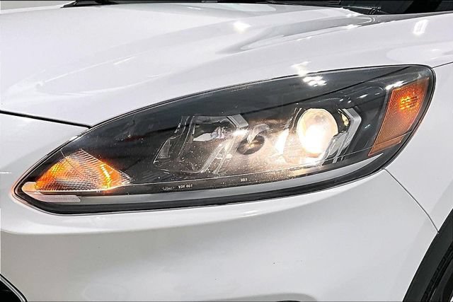 Used 2022 Ford Escape SE w/ SE Sport Appearance Package AWD/4WD image 43