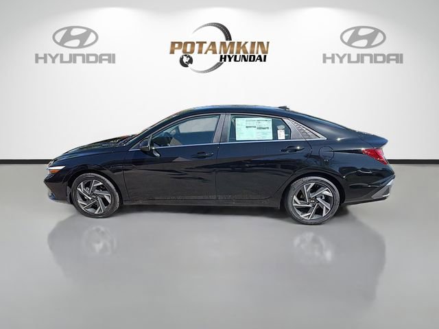New 2026 Hyundai Elantra Limited FWD image 8