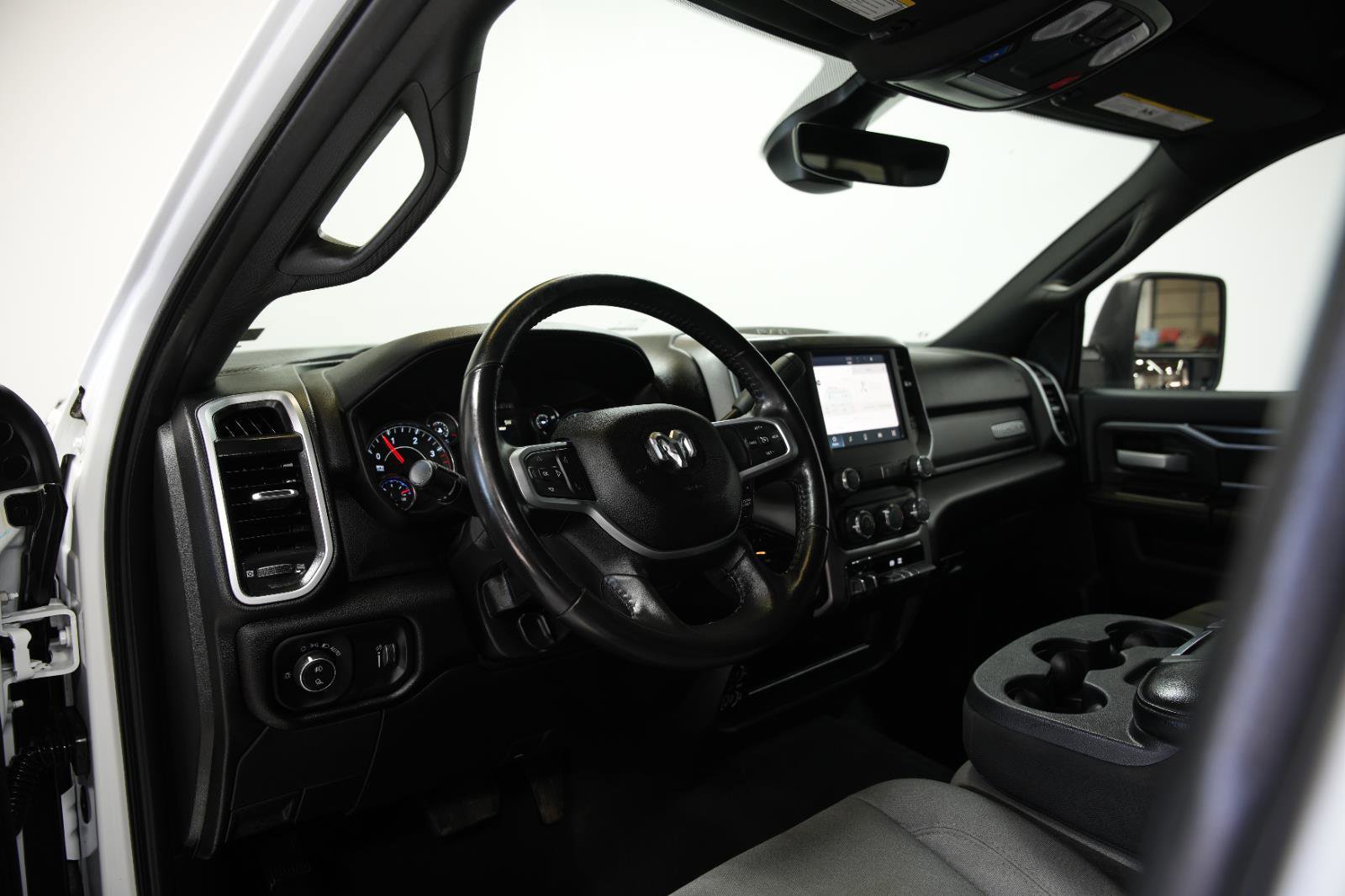Used 2024 RAM 2500 Big Horn image 27