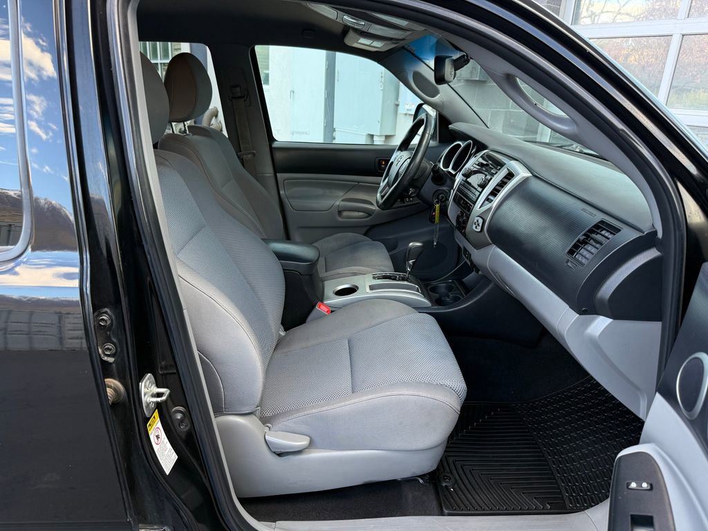 Used 2012 Toyota Tacoma 4x4 Double Cab w/ TRD Off-Road Pkg image 14