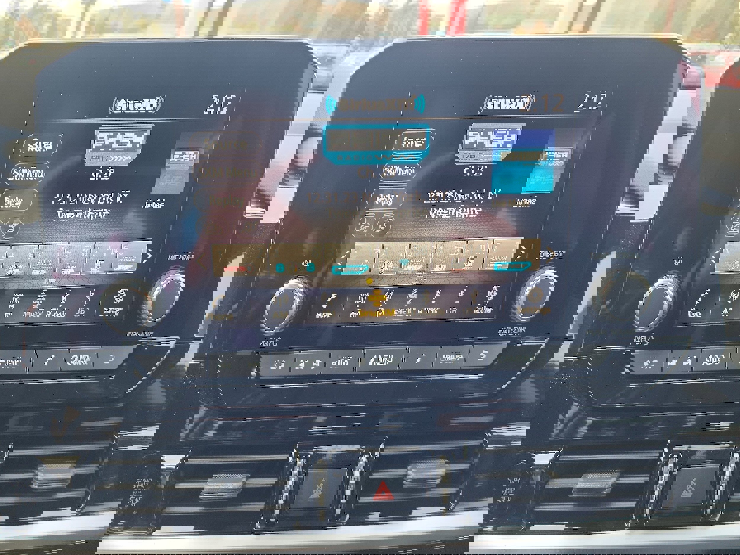 New 2025 Nissan Pathfinder SV image 16