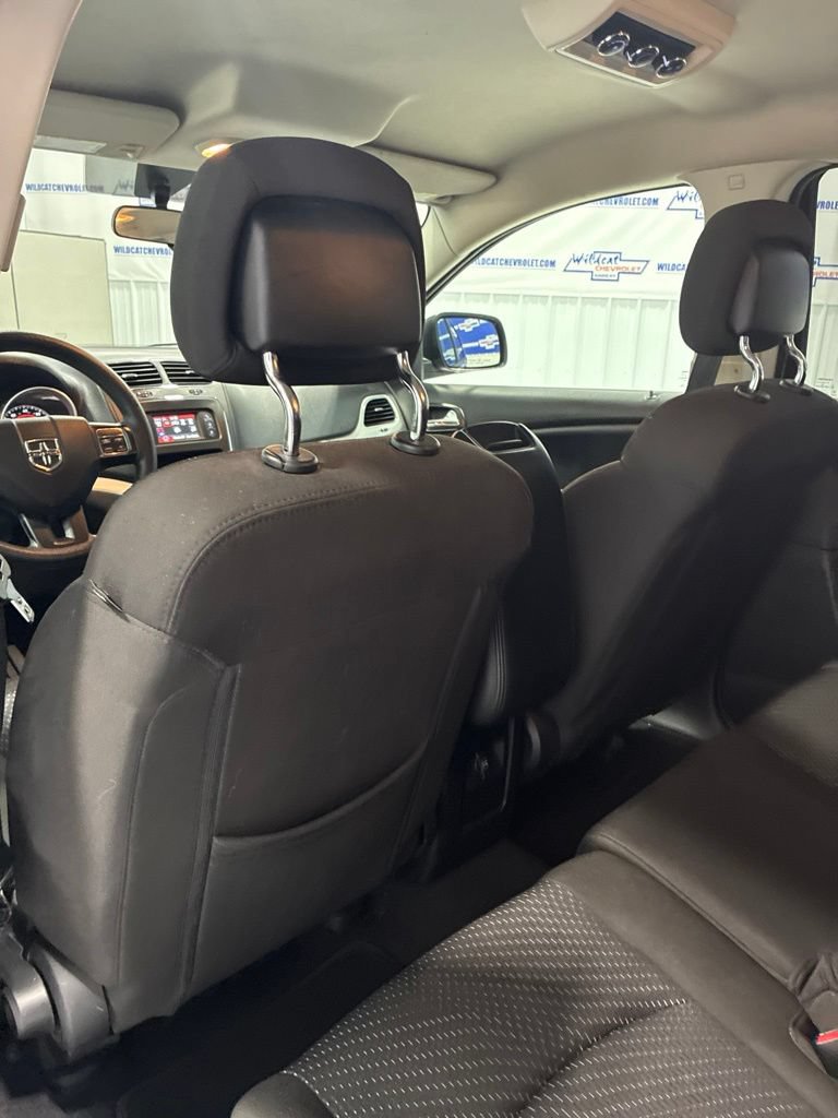Used 2017 Dodge Journey SE w/ Flexible Seating Group FWD image 23
