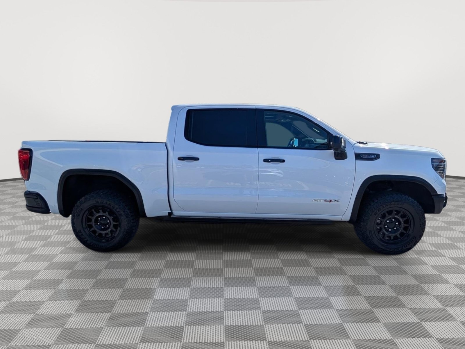 Used 2023 GMC Sierra 1500 AT4X w/ AT4X AEV Edition AWD/4WD image 6