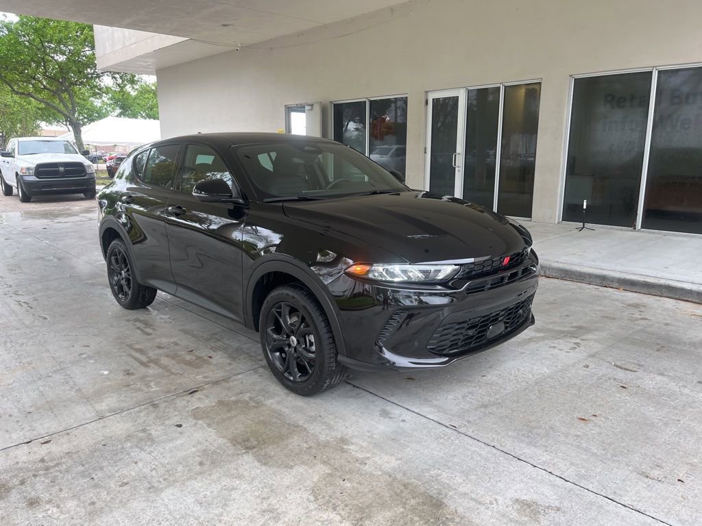 New 2024 Dodge Hornet GT w/ Tech Pack w/o Parking AWD/4WD image 2