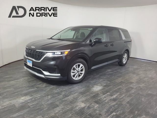 Used 2022 Kia Carnival LX image 1