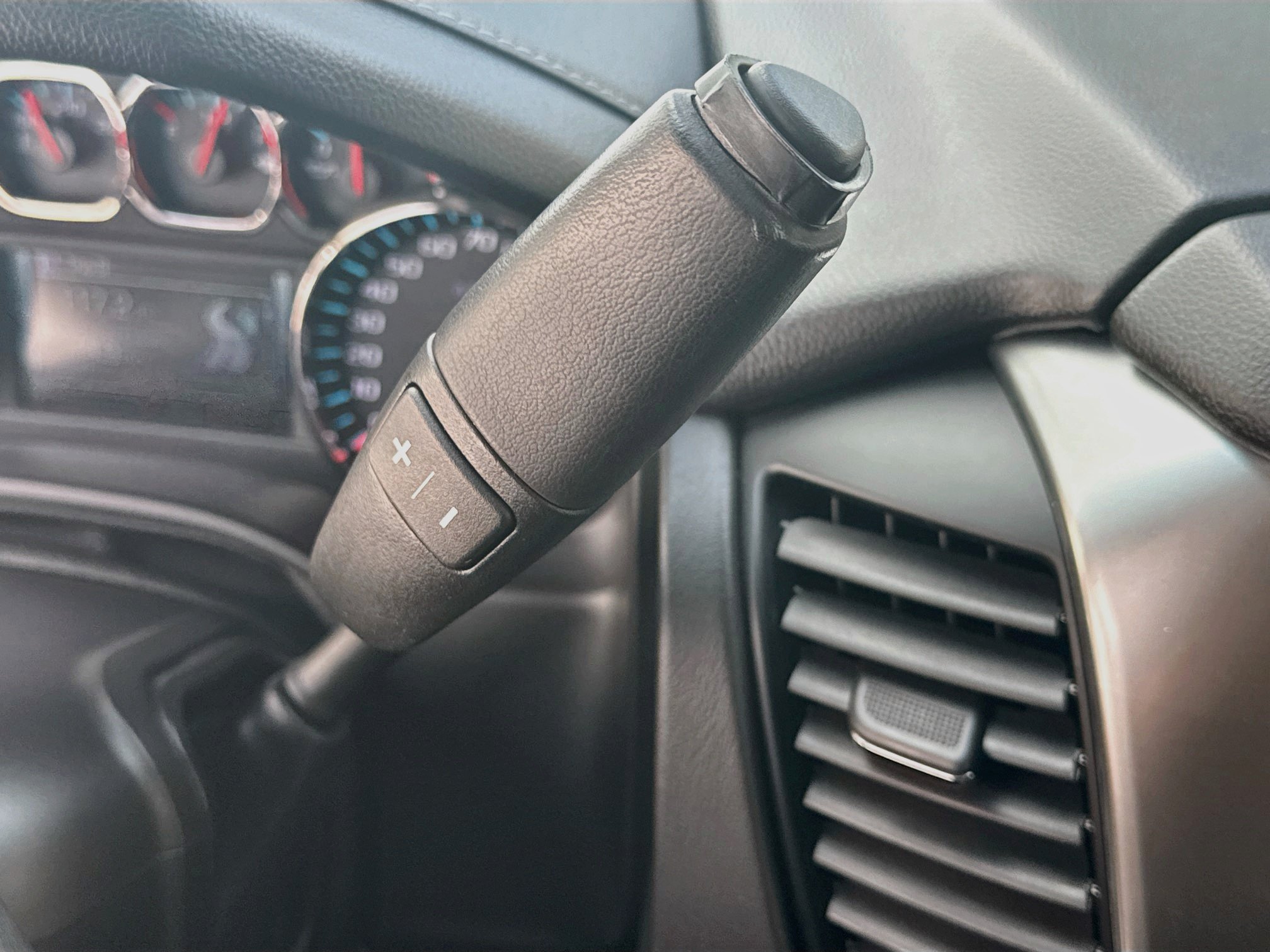 Used 2019 Chevrolet Tahoe LT RWD image 13