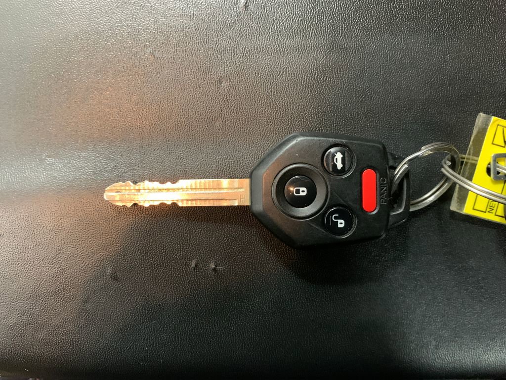 Used 2021 Subaru Crosstrek 2.0i Premium image 14