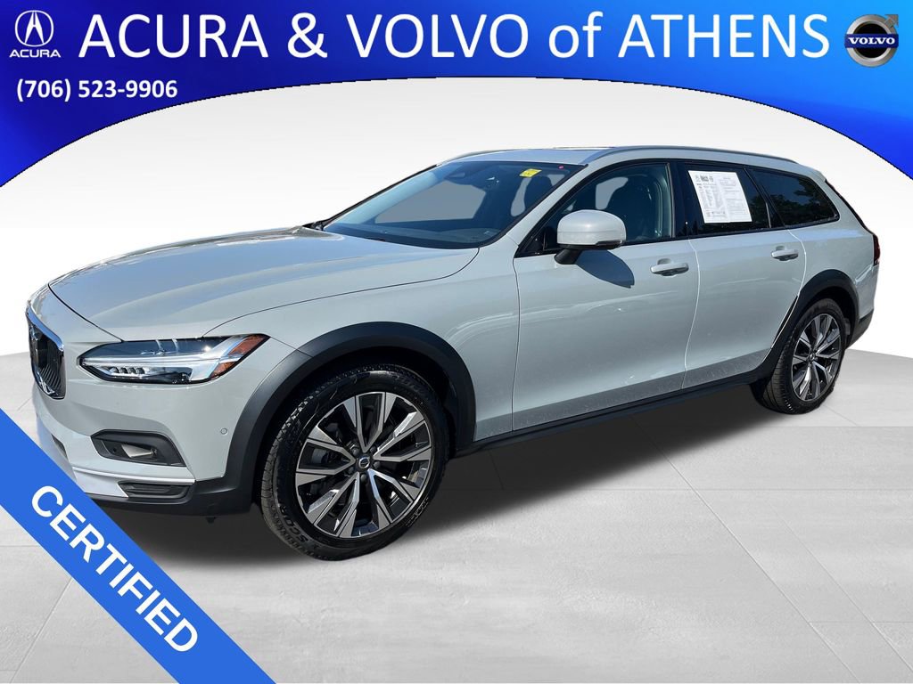 Certified 2024 Volvo V90 B6 Cross Country Plus image 1