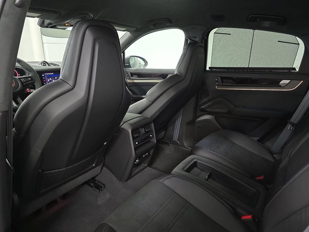New 2026 Porsche Cayenne Turbo GT AWD/4WD image 27