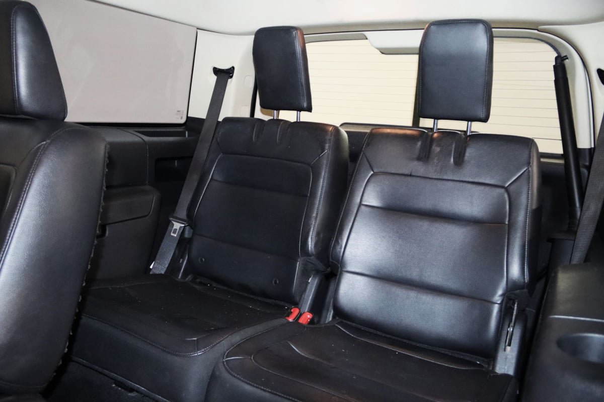 Used 2018 Ford Flex SEL w/ Equipment Group 202A FWD image 13
