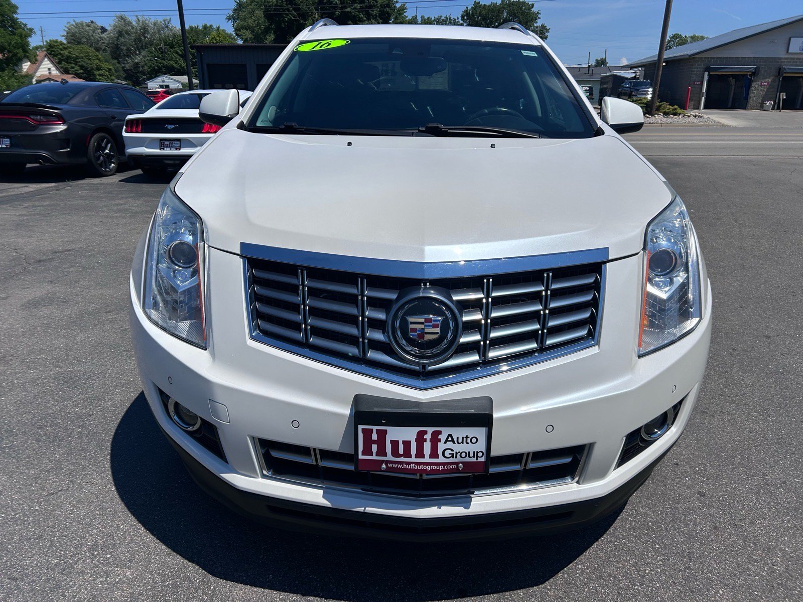 Used 2016 Cadillac SRX Premium w/ Driver Assist Package AWD/4WD image 3