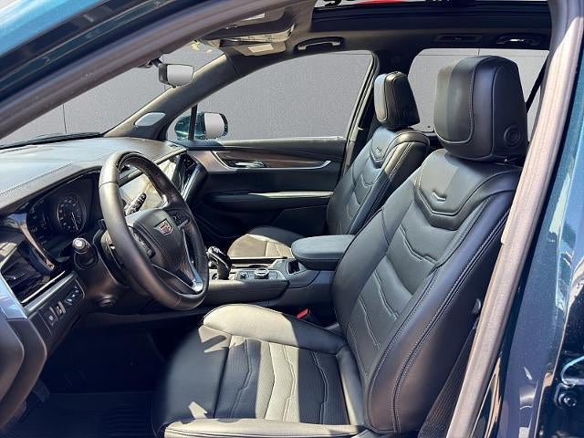 Certified 2025 Cadillac XT6 Premium Luxury w/ Platinum Package AWD/4WD image 25