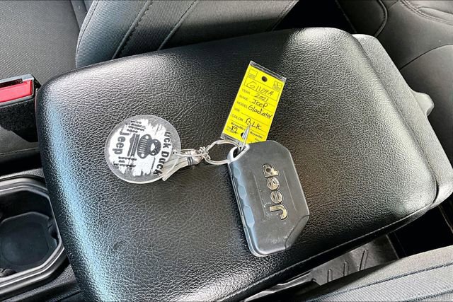 Used 2021 Jeep Gladiator Sport AWD/4WD image 36