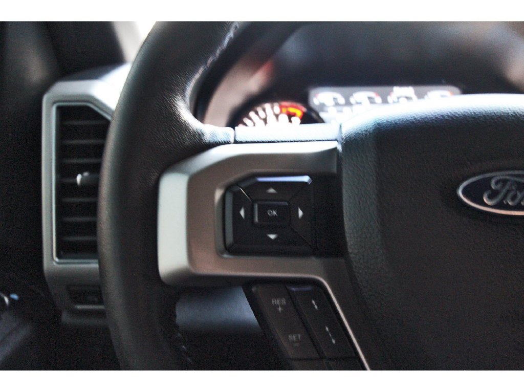Used 2020 Ford F150 Lariat w/ Equipment Group 502A Luxury AWD/4WD image 18