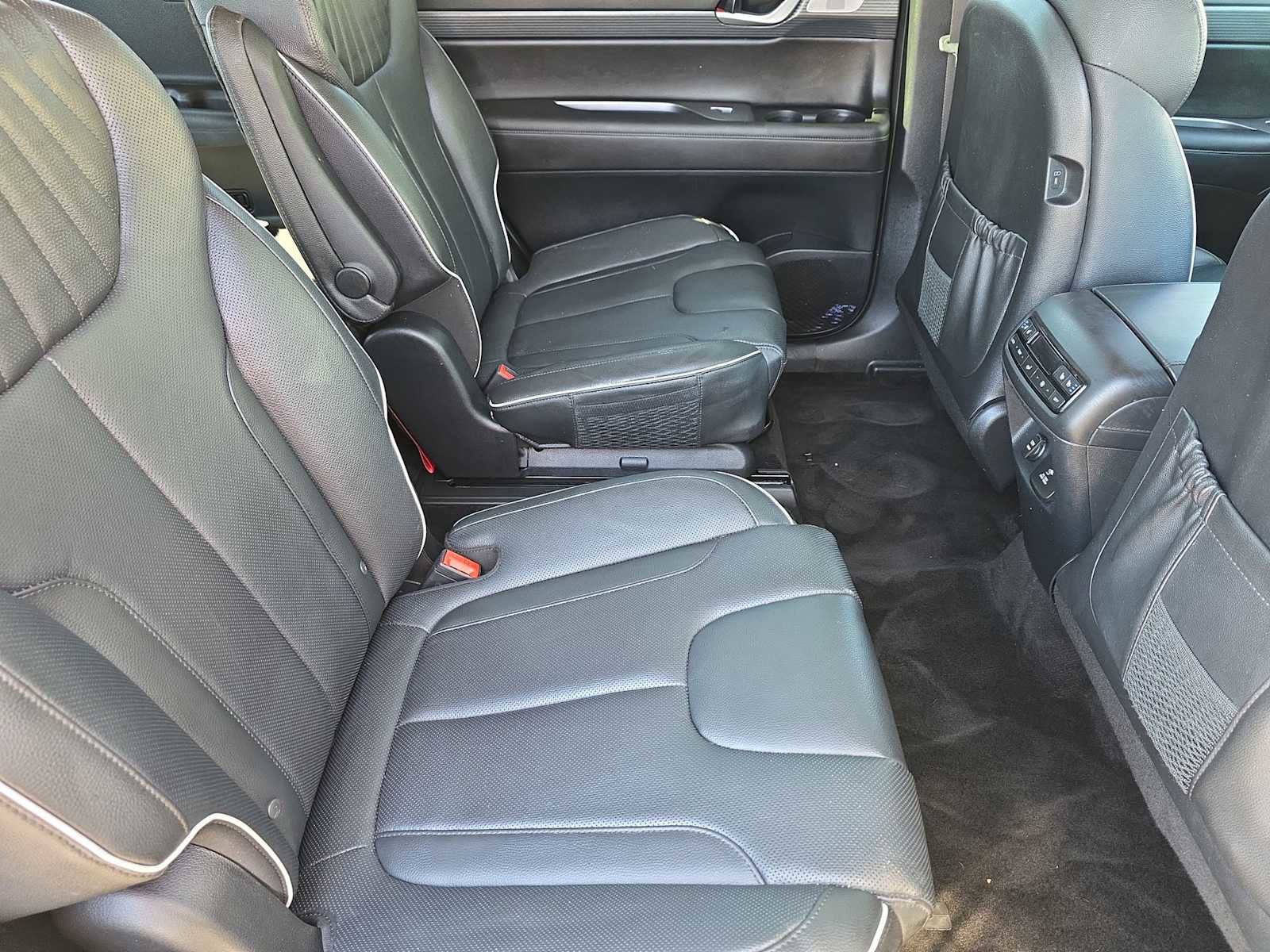 Used 2025 Hyundai Palisade Limited image 17