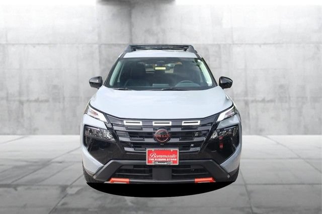 Certified 2025 Nissan Rogue SV AWD/4WD image 5