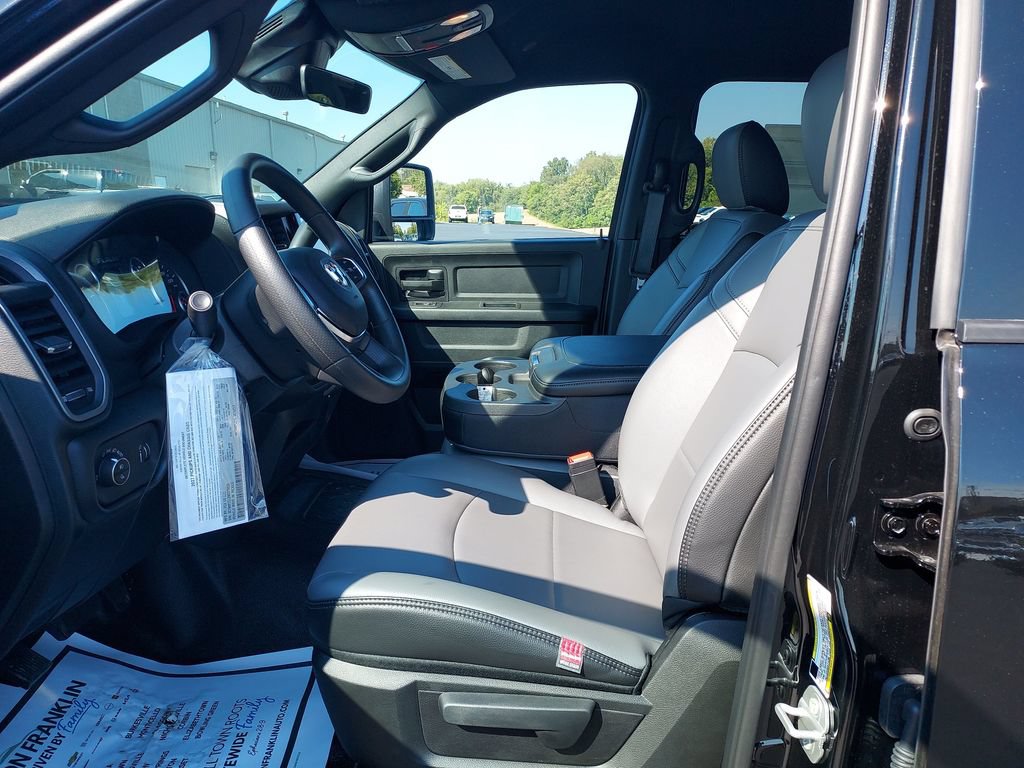 New 2027 RAM 3500 Tradesman w/ Chrome Appearance Group A AWD/4WD image 13