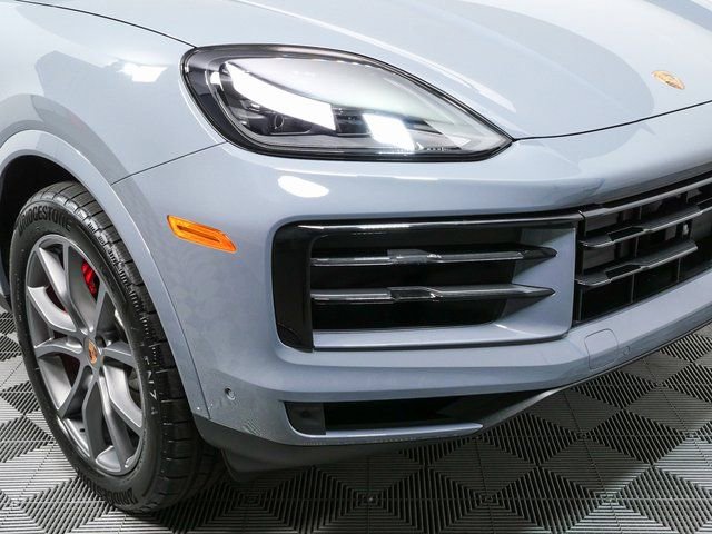 New 2026 Porsche Cayenne S image 39