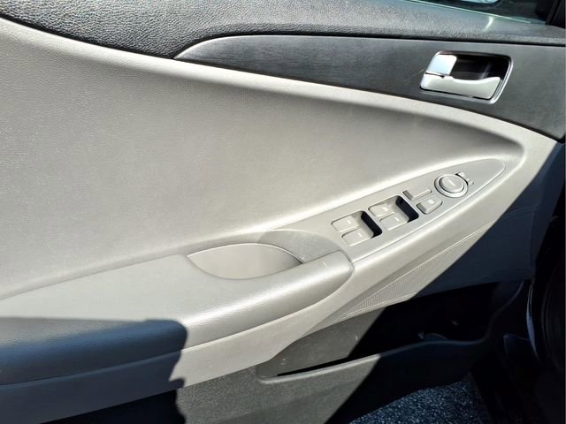 Used 2012 Hyundai Sonata GLS FWD image 9