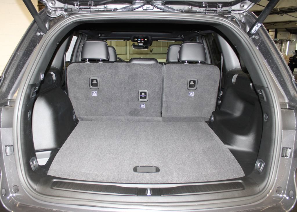 New 2025 Jeep Grand Cherokee Altitude image 32