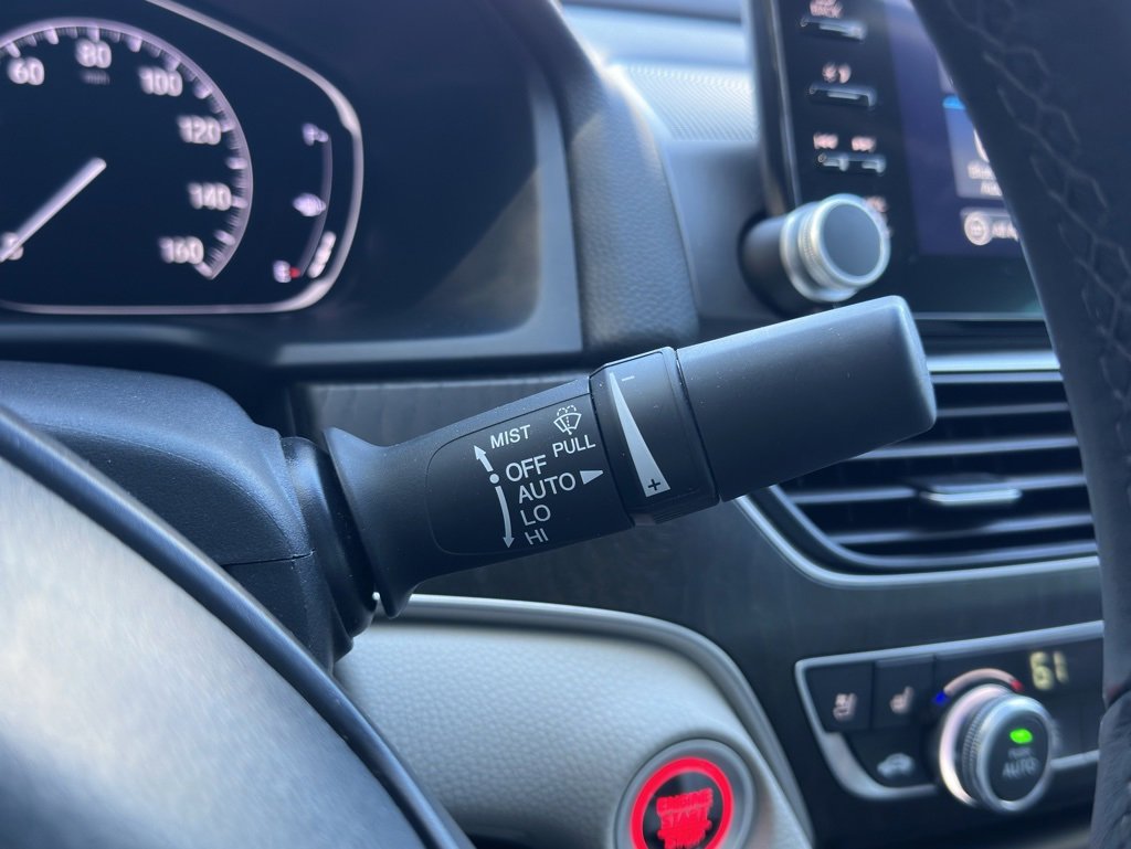 Used 2021 Honda Accord Touring image 32