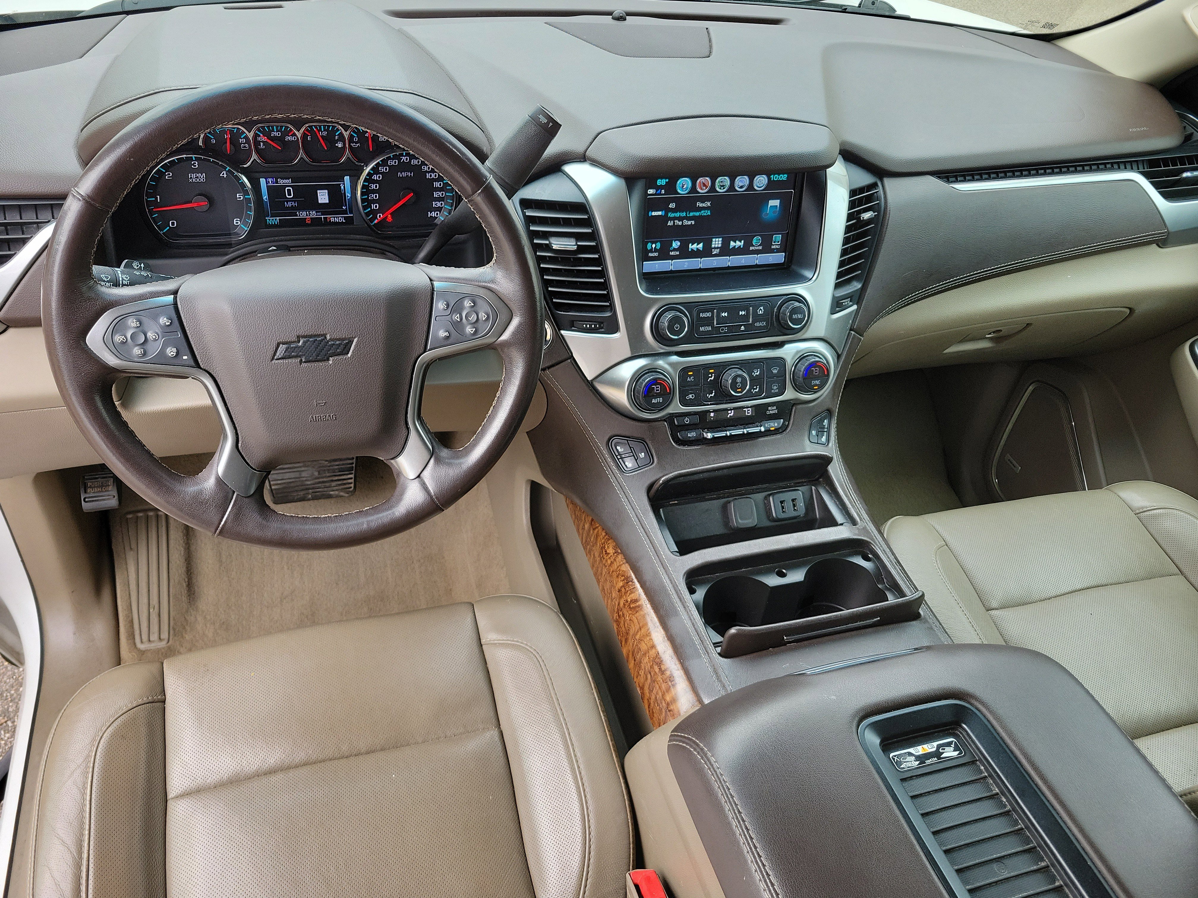 Used 2020 Chevrolet Suburban Premier image 10