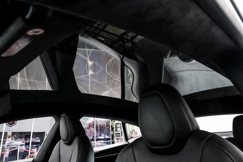 Used 2023 Tesla Model S image 5